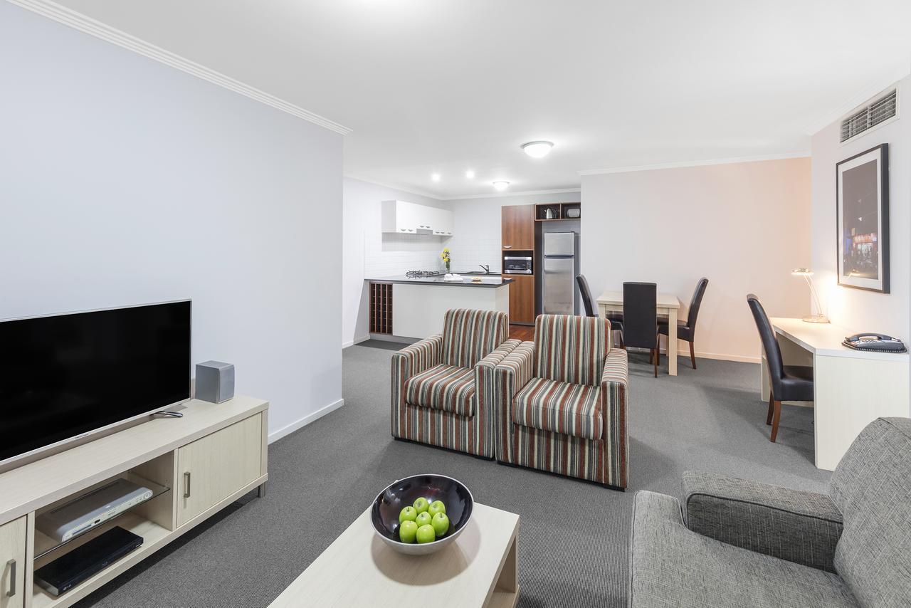 Oaks Brisbane Lexicon Suites Bagian luar foto