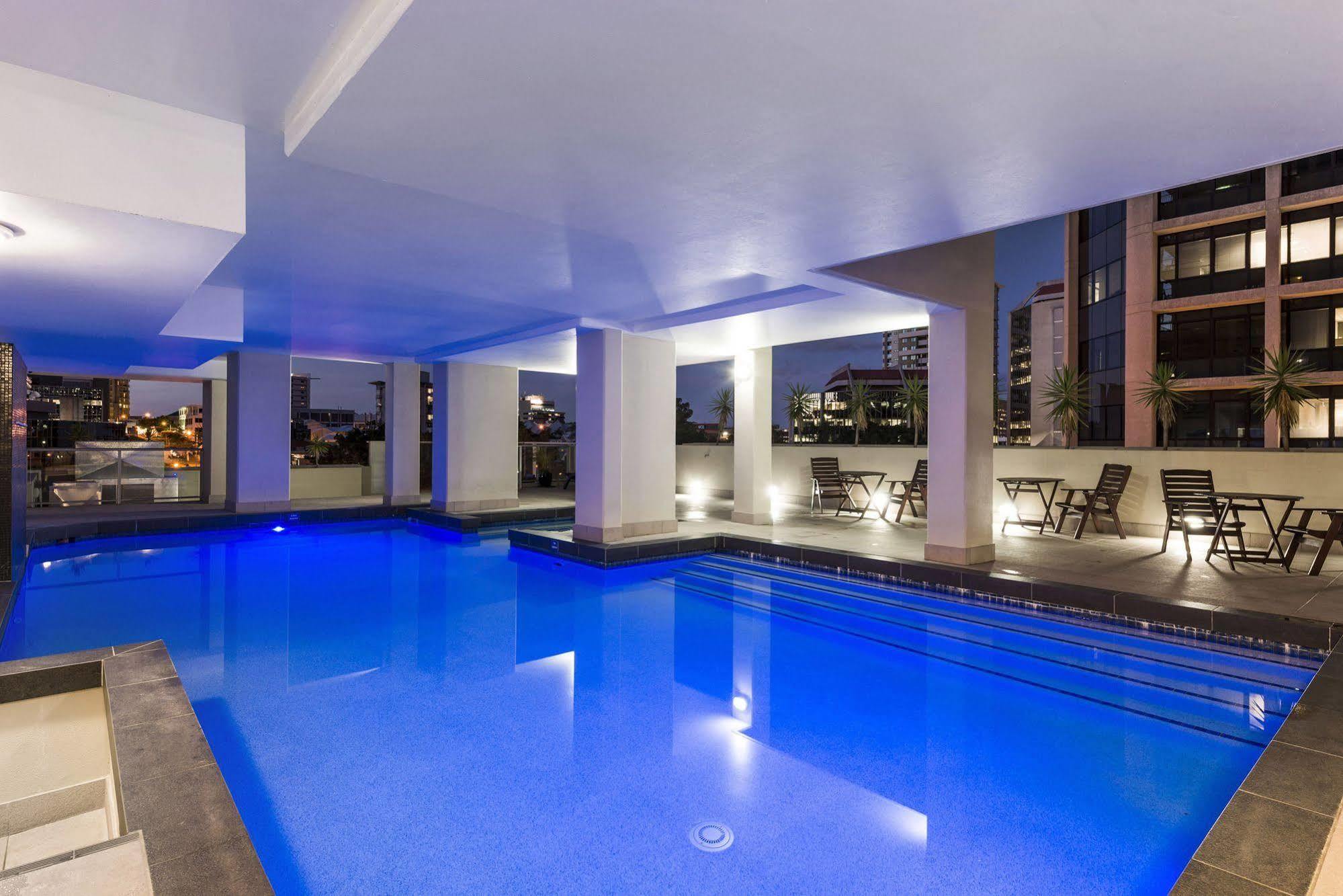 Oaks Brisbane Lexicon Suites Bagian luar foto