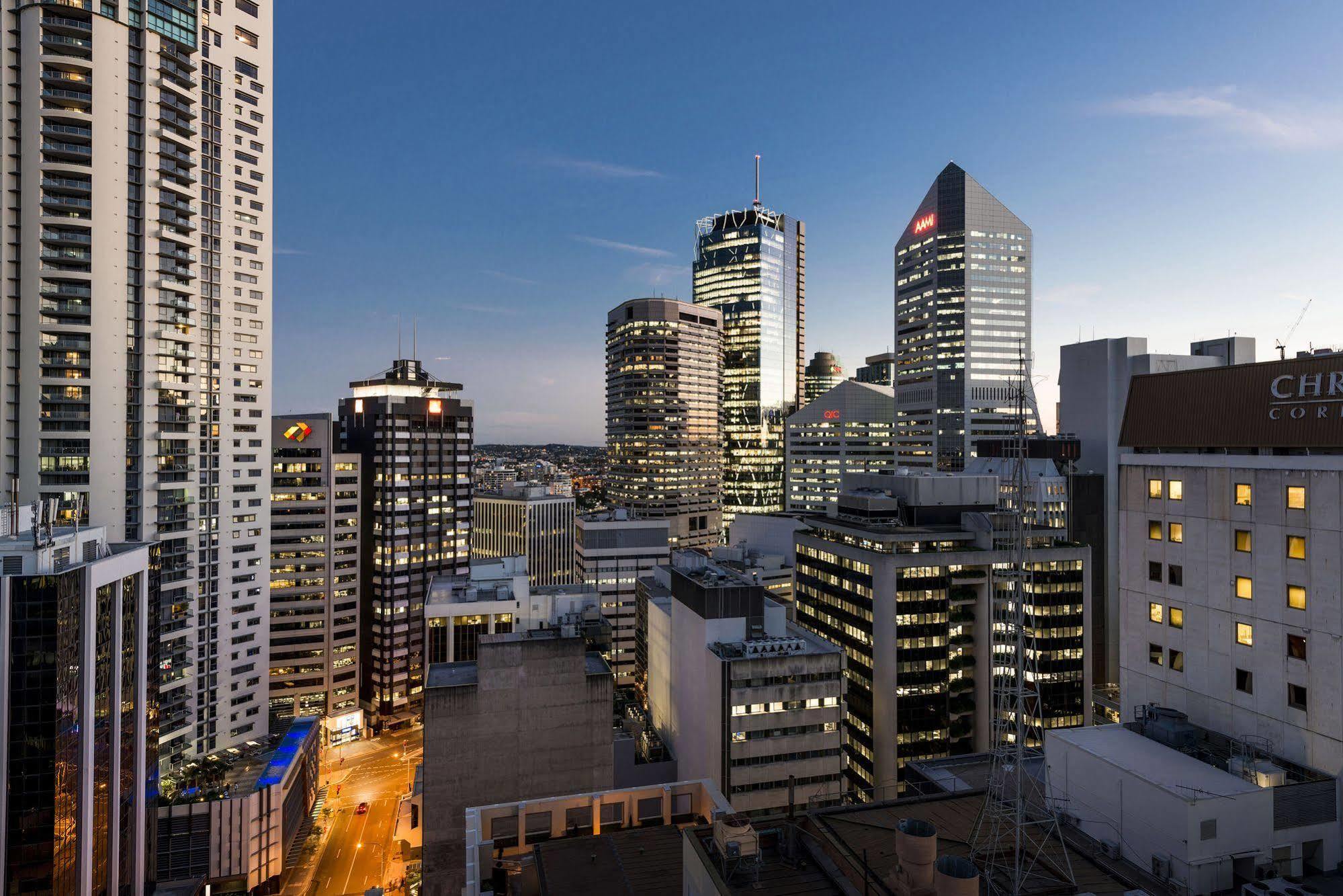 Oaks Brisbane Lexicon Suites Bagian luar foto