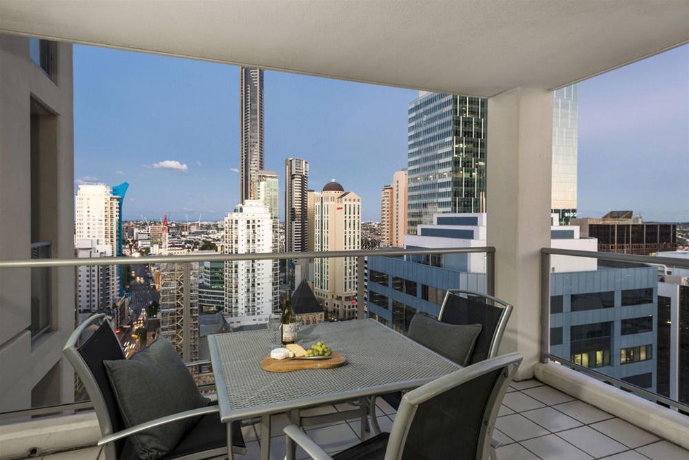 Oaks Brisbane Lexicon Suites Bagian luar foto